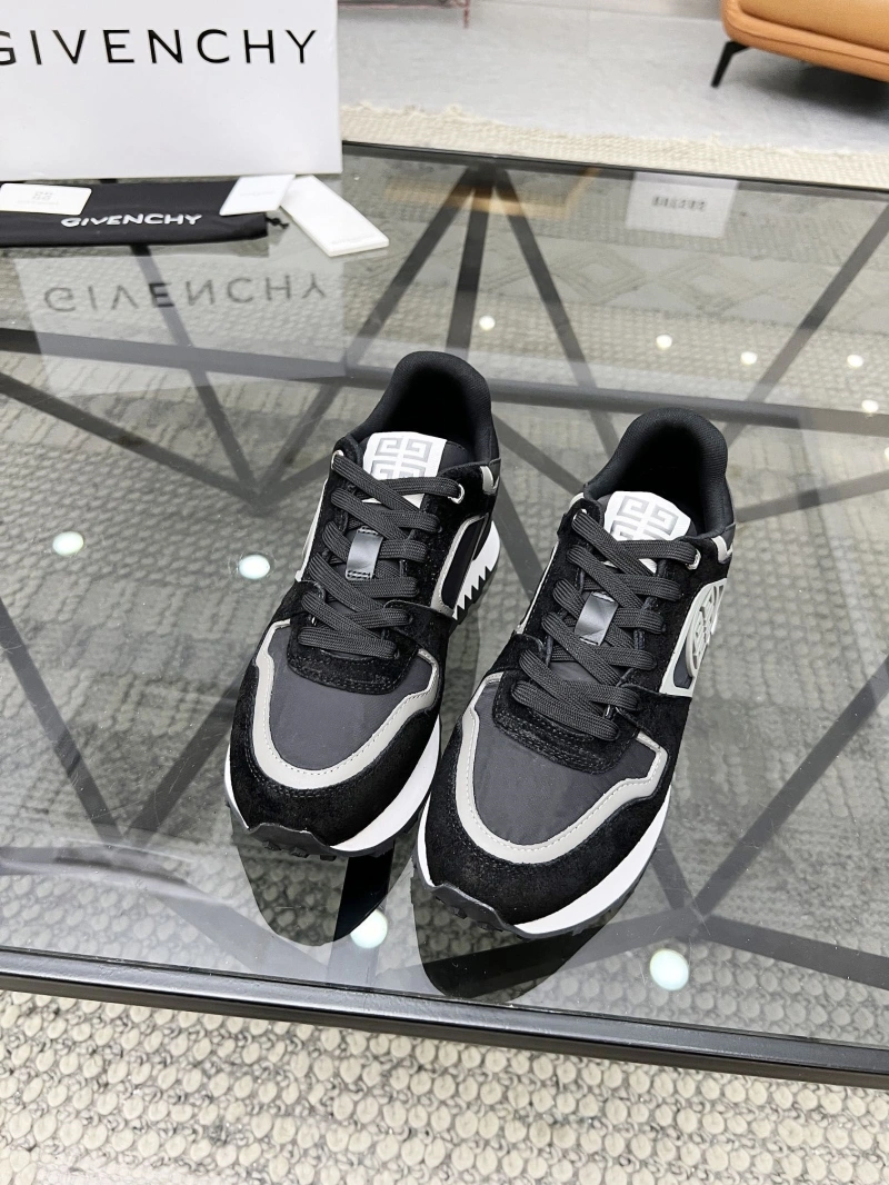 Elegant Gxvxnchy Sneakers 154167