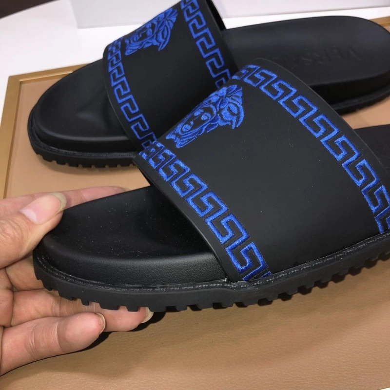 Gxvxnchy Slippers Classic 154357