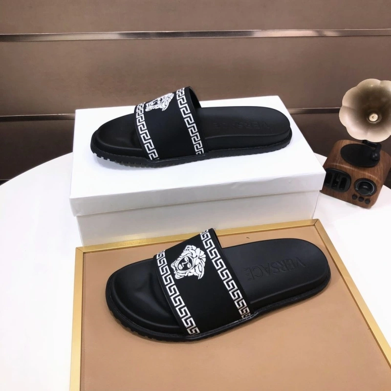 Trendy Gxvxnchy Slippers 154352