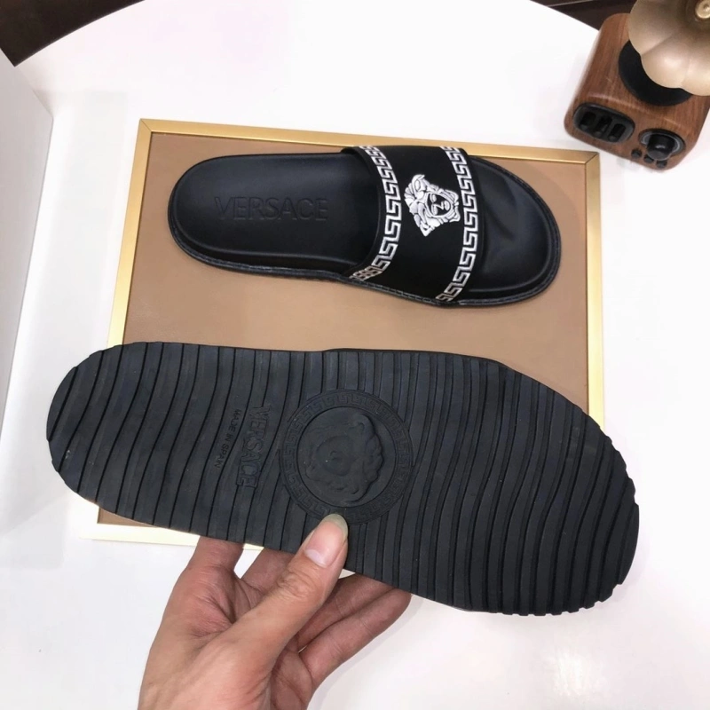 Trendy Gxvxnchy Slippers 154352