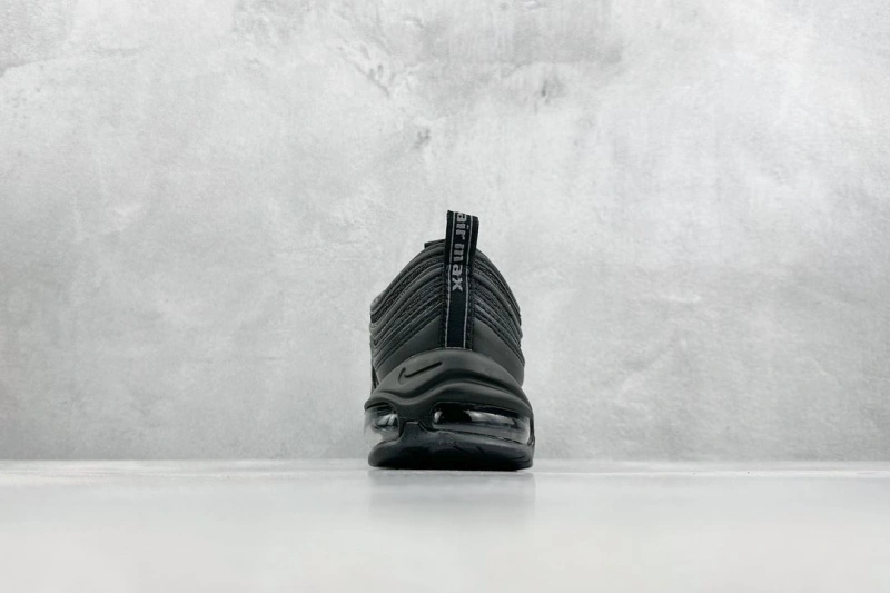 Sleek Nxkx Sneakers 199655