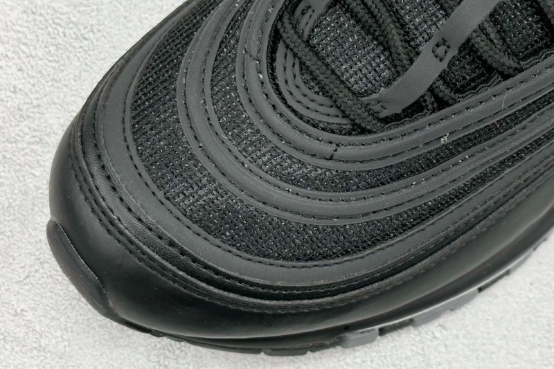 Sleek Nxkx Sneakers 199655