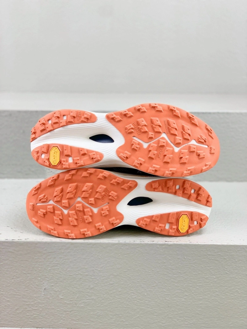 NewStyle Othxr Sneakers 216112