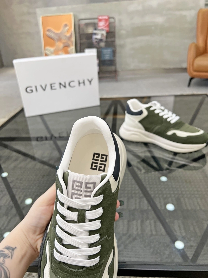 Durable Gxvxnchy Sneakers 154147
