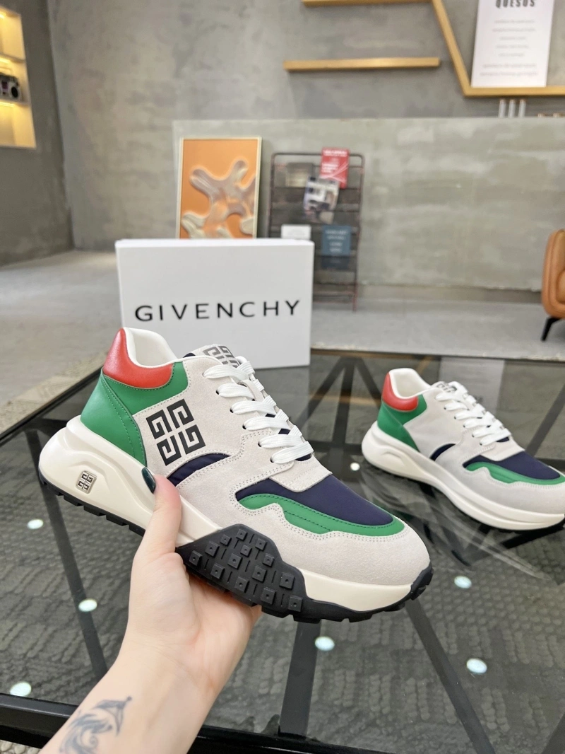Classic Gxvxnchy Sneakers 154146