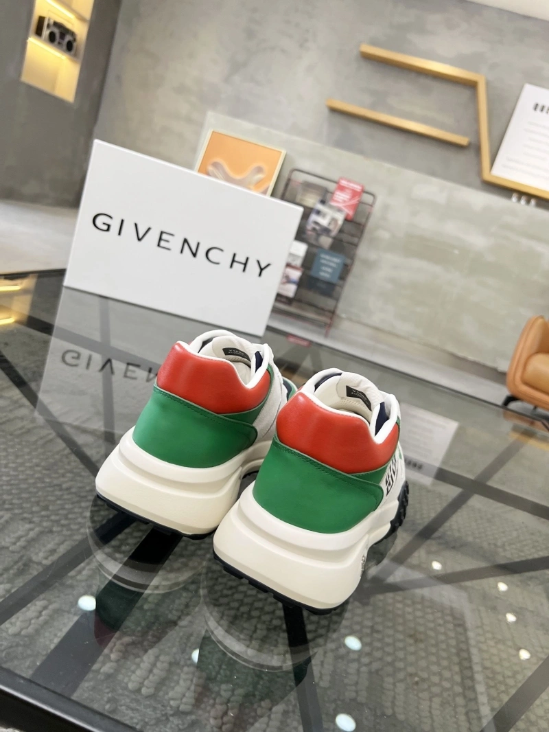 Classic Gxvxnchy Sneakers 154146