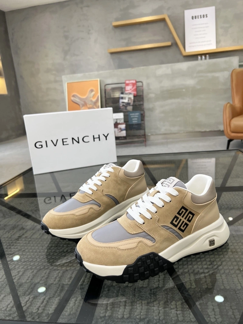 Refined Gxvxnchy Sneakers 154145