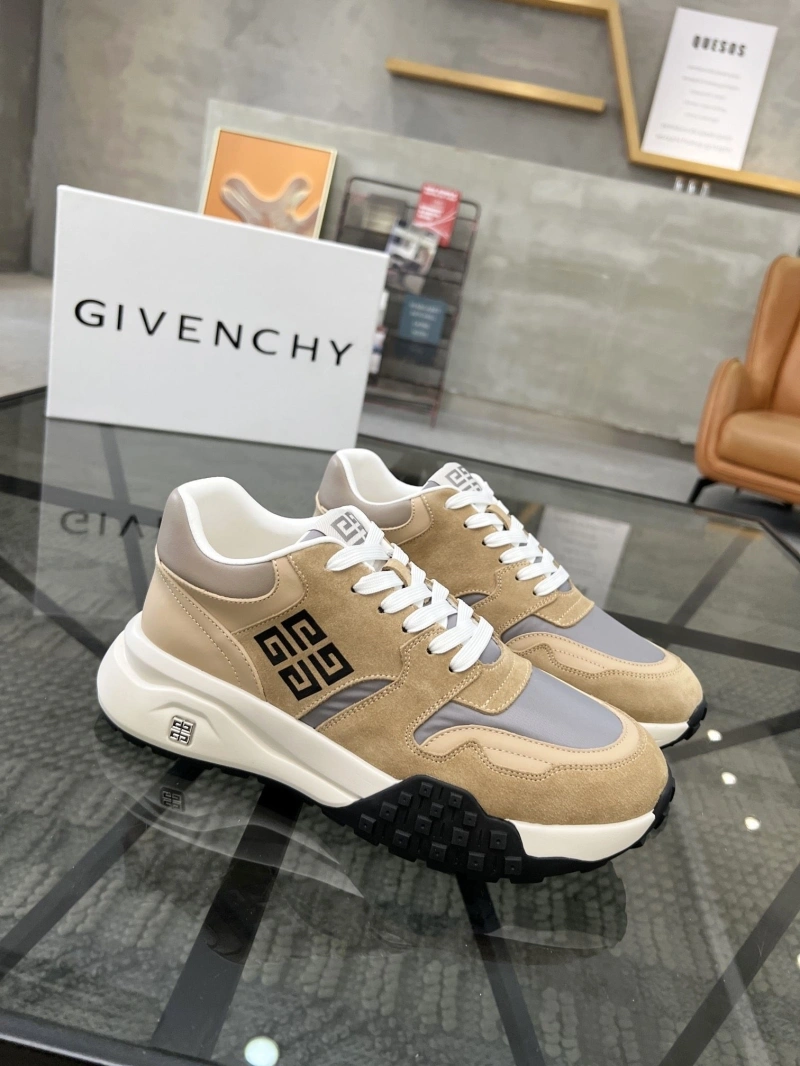 Refined Gxvxnchy Sneakers 154145