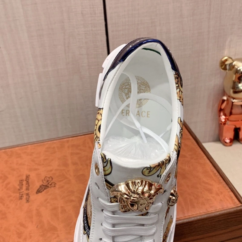 Efficient Gxvxnchy Sneakers 154142
