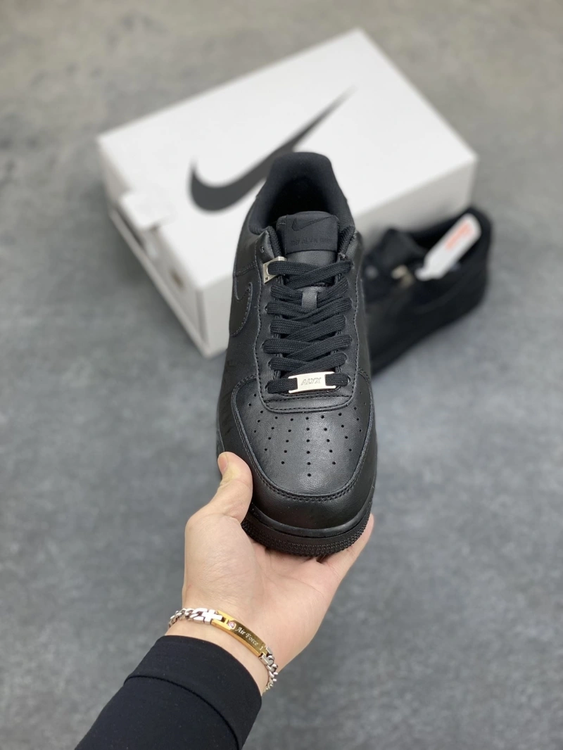 Versatile Nxkx Sneakers 199637
