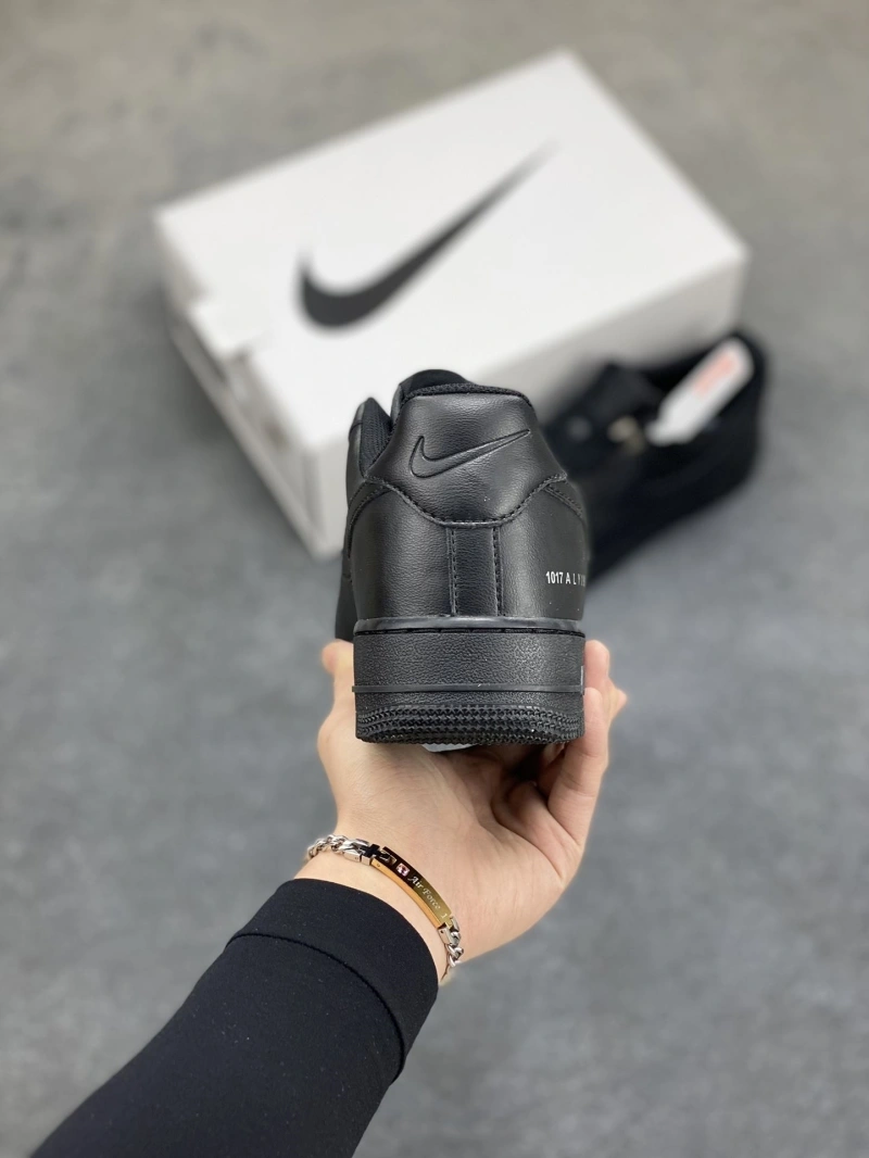 Versatile Nxkx Sneakers 199637