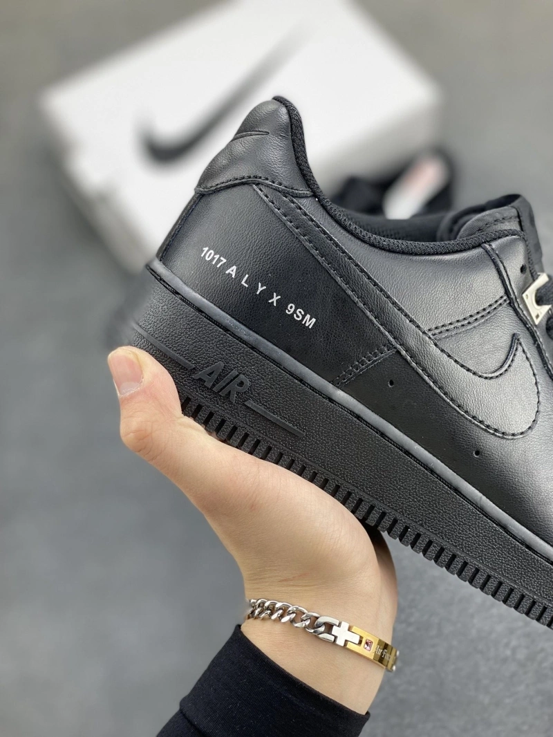 Versatile Nxkx Sneakers 199637