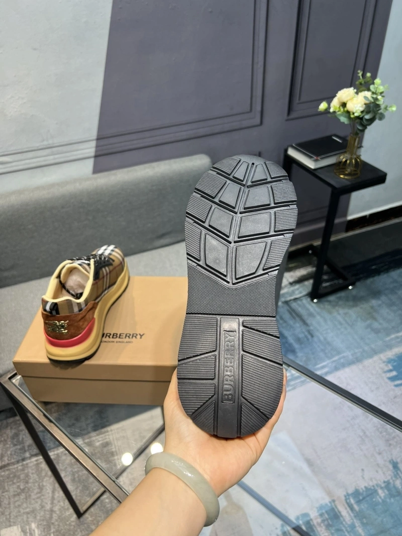Modern Bxrbxrry Sneakers 115374