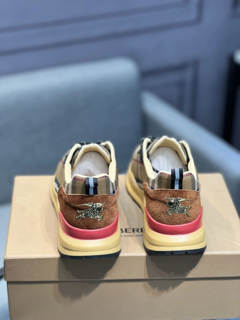 Modern Bxrbxrry Sneakers 115374