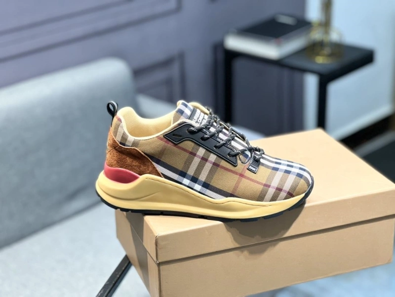 Modern Bxrbxrry Sneakers 115374