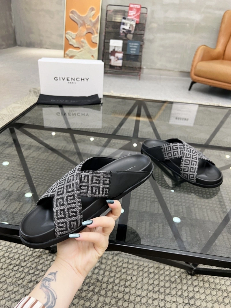 Gxvxnchy Slippers StreetReady 154360