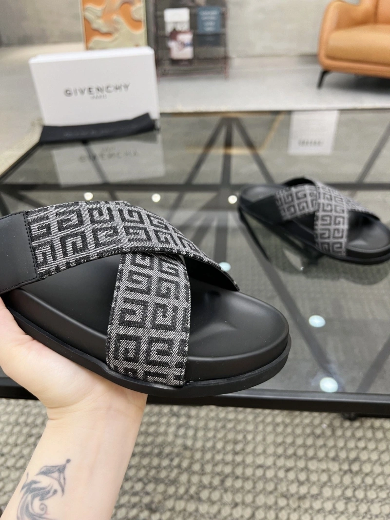 Gxvxnchy Slippers StreetReady 154360
