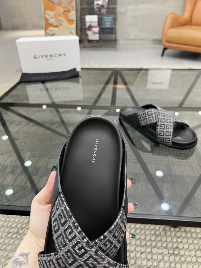 Gxvxnchy Slippers StreetReady 154360