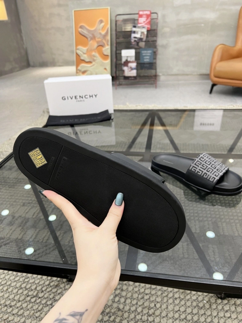 Durable Gxvxnchy Slippers 154369