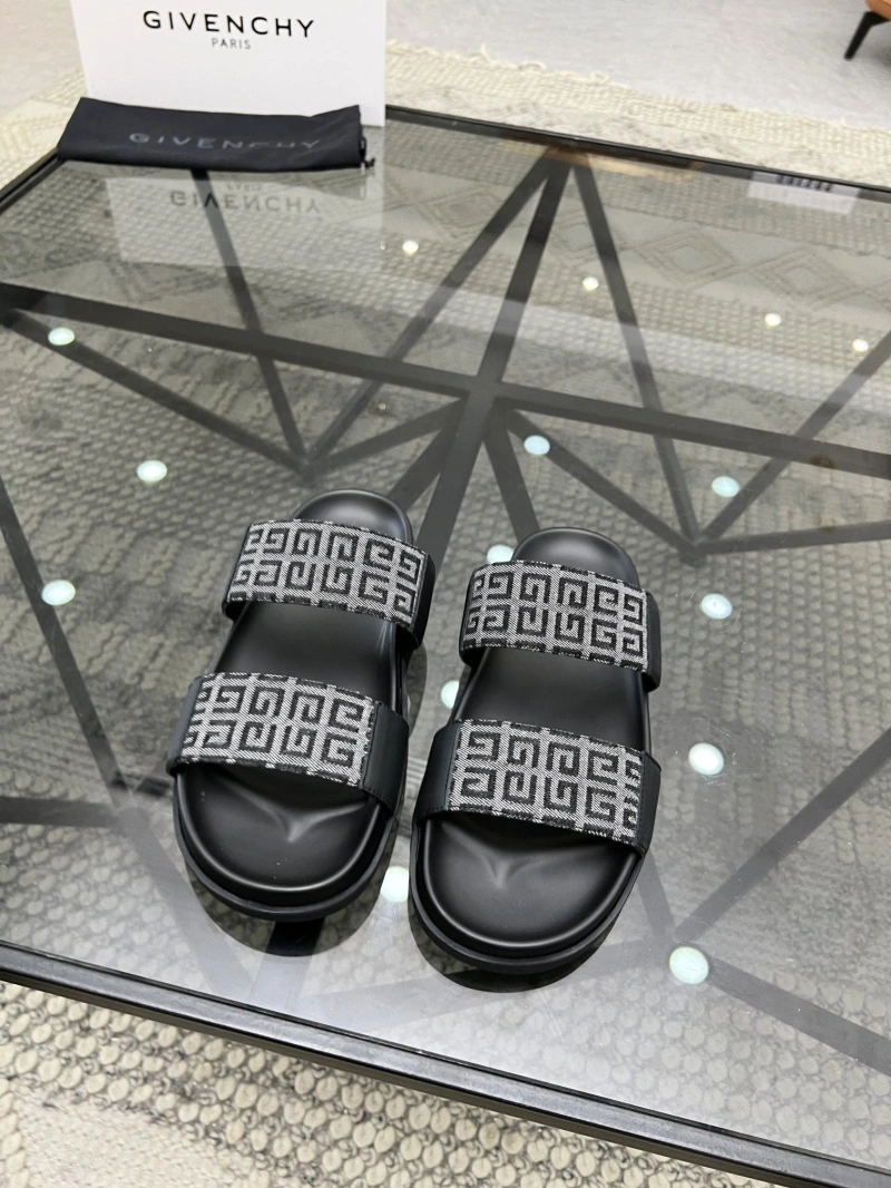 Gxvxnchy Slippers Practical 154353