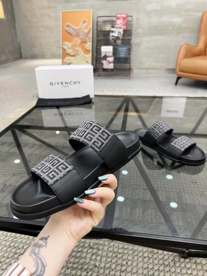 Gxvxnchy Slippers Practical 154353
