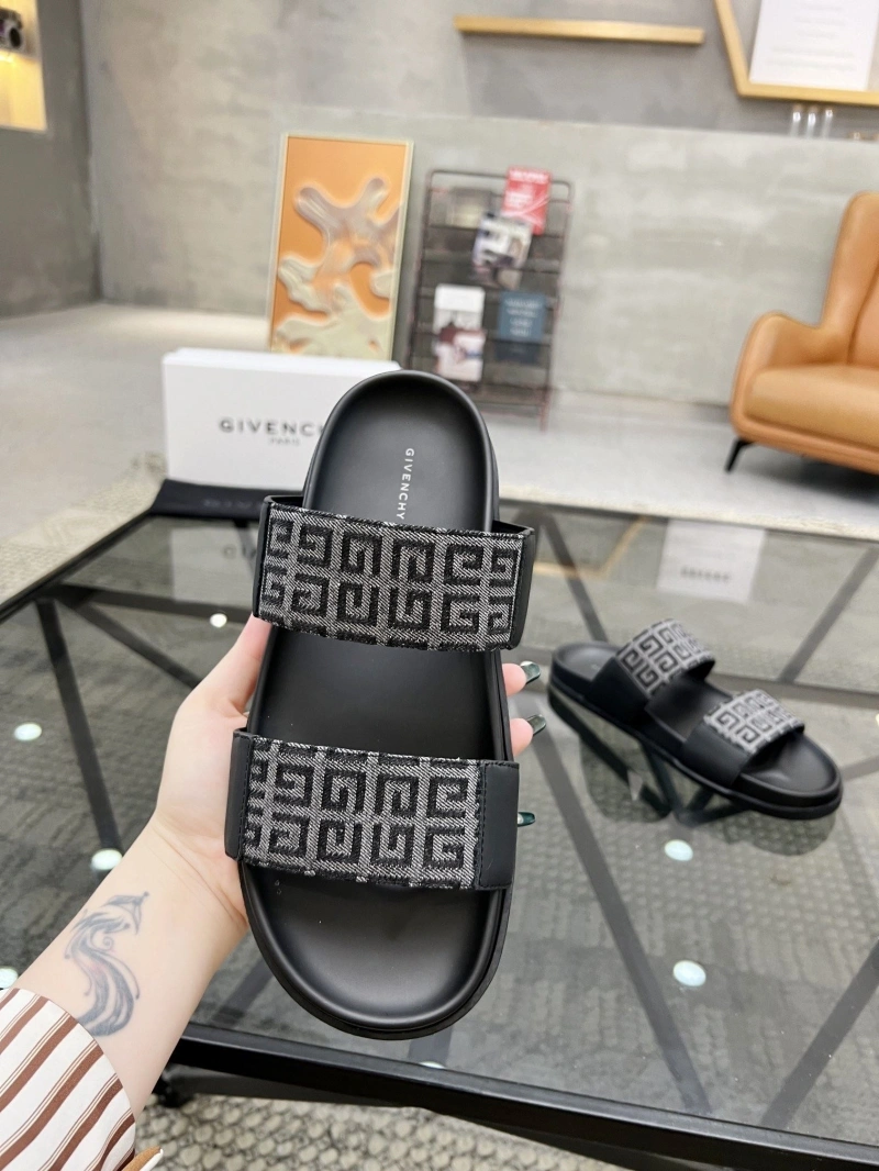 Gxvxnchy Slippers Practical 154353