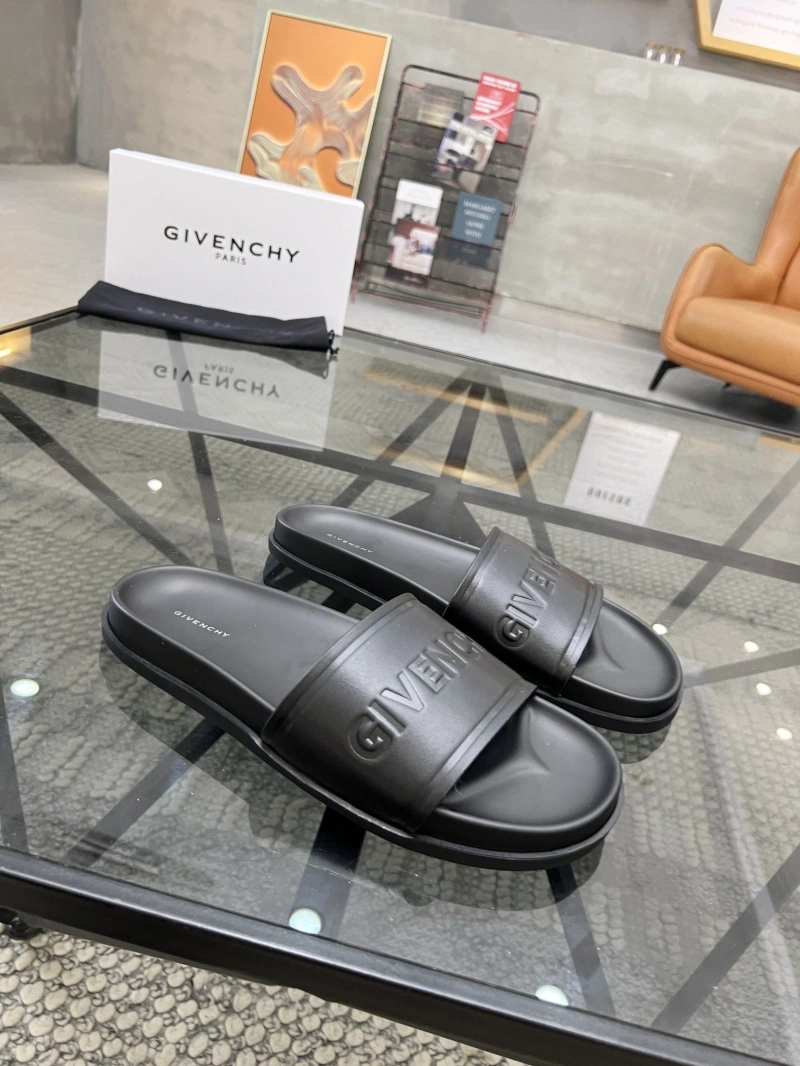 Bold Gxvxnchy Slippers 154356
