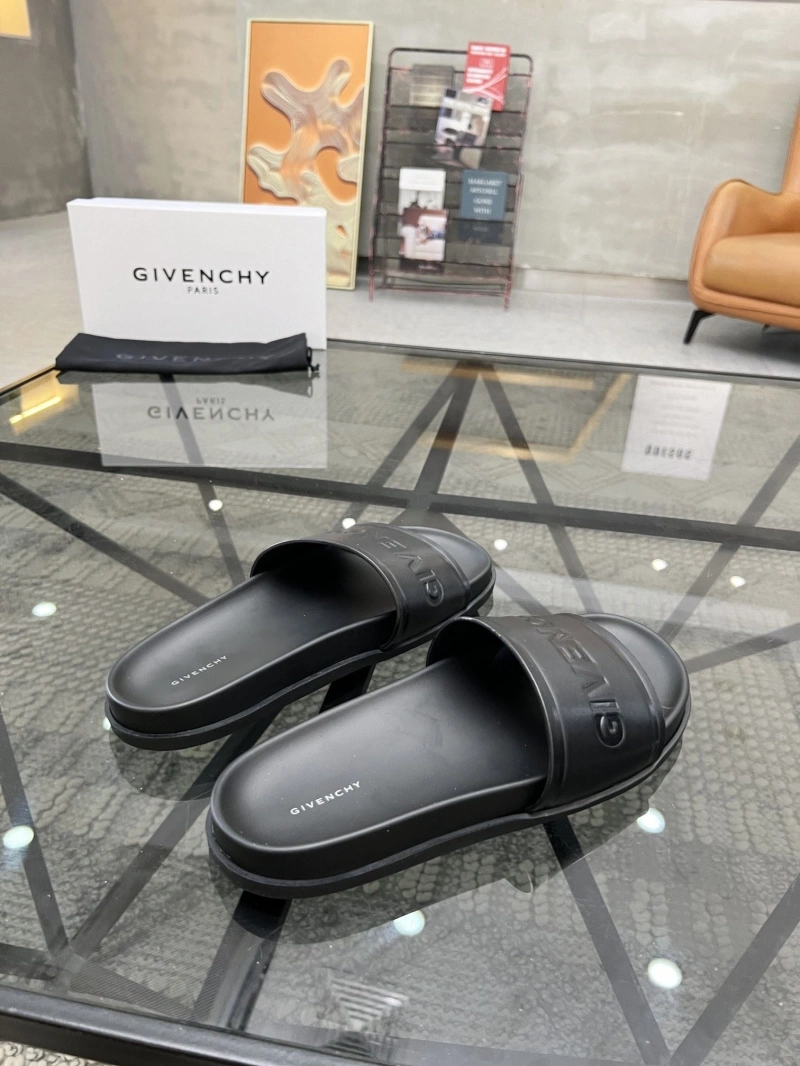 Bold Gxvxnchy Slippers 154356