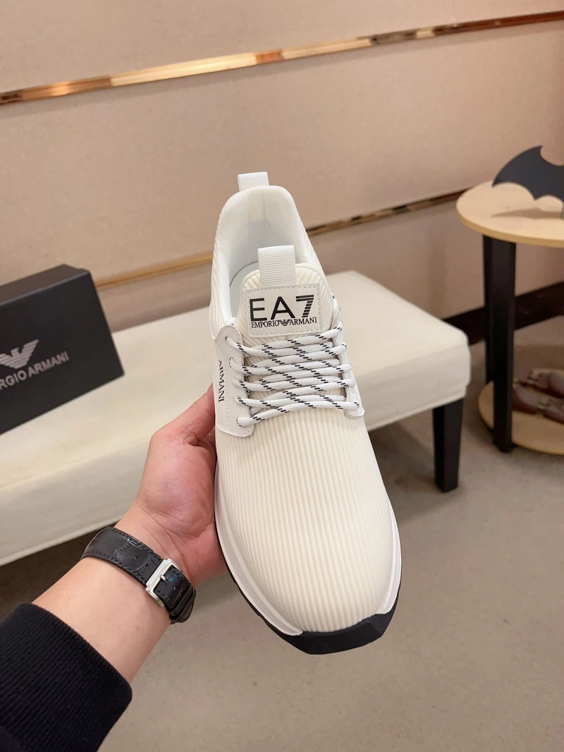 Versatile Armxnx Sneakers 108853
