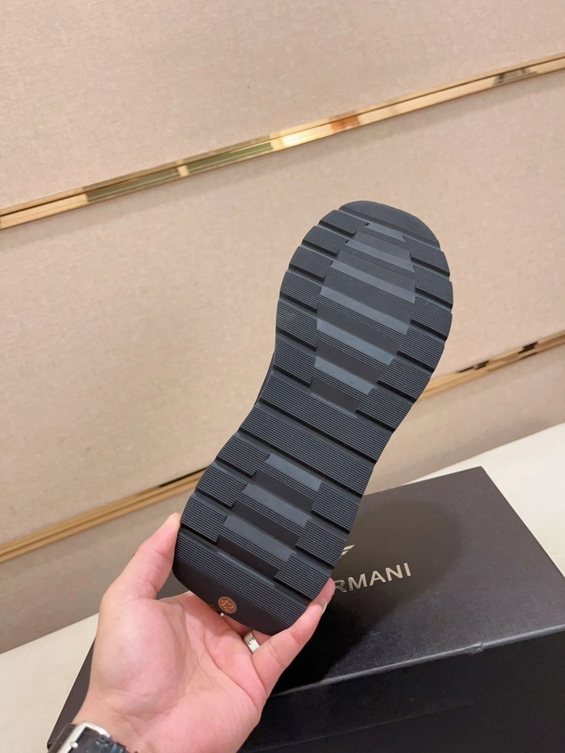 Versatile Armxnx Sneakers 108853
