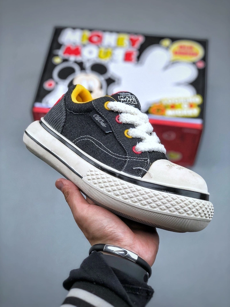 Fashionable Gxccx Casual Shoes 163680