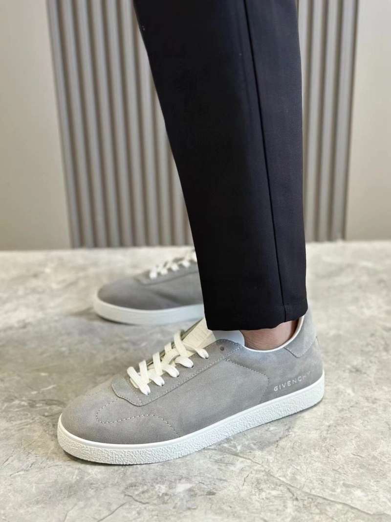 Gxvxnchy Sneakers Sophisticated 154135