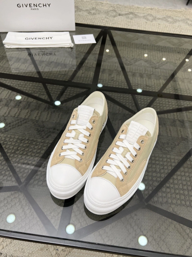 Gxvxnchy Sneakers Sleek 154140