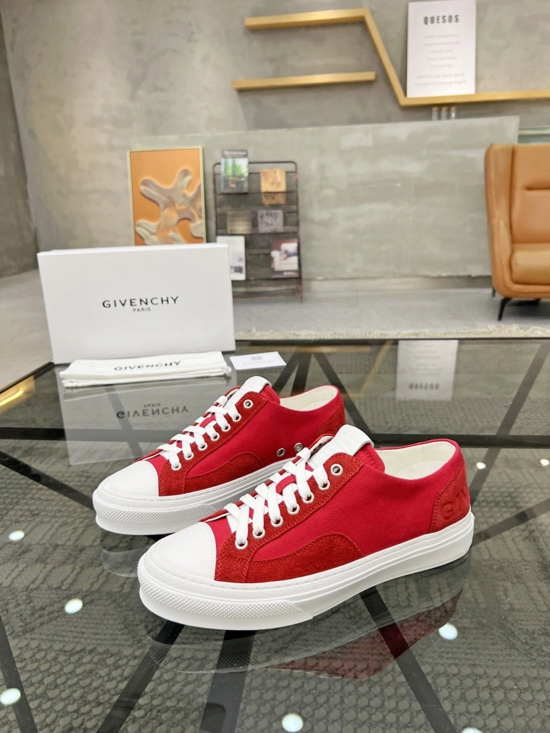 Stylish Gxvxnchy Sneakers 154125