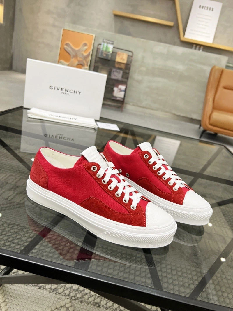 Stylish Gxvxnchy Sneakers 154125
