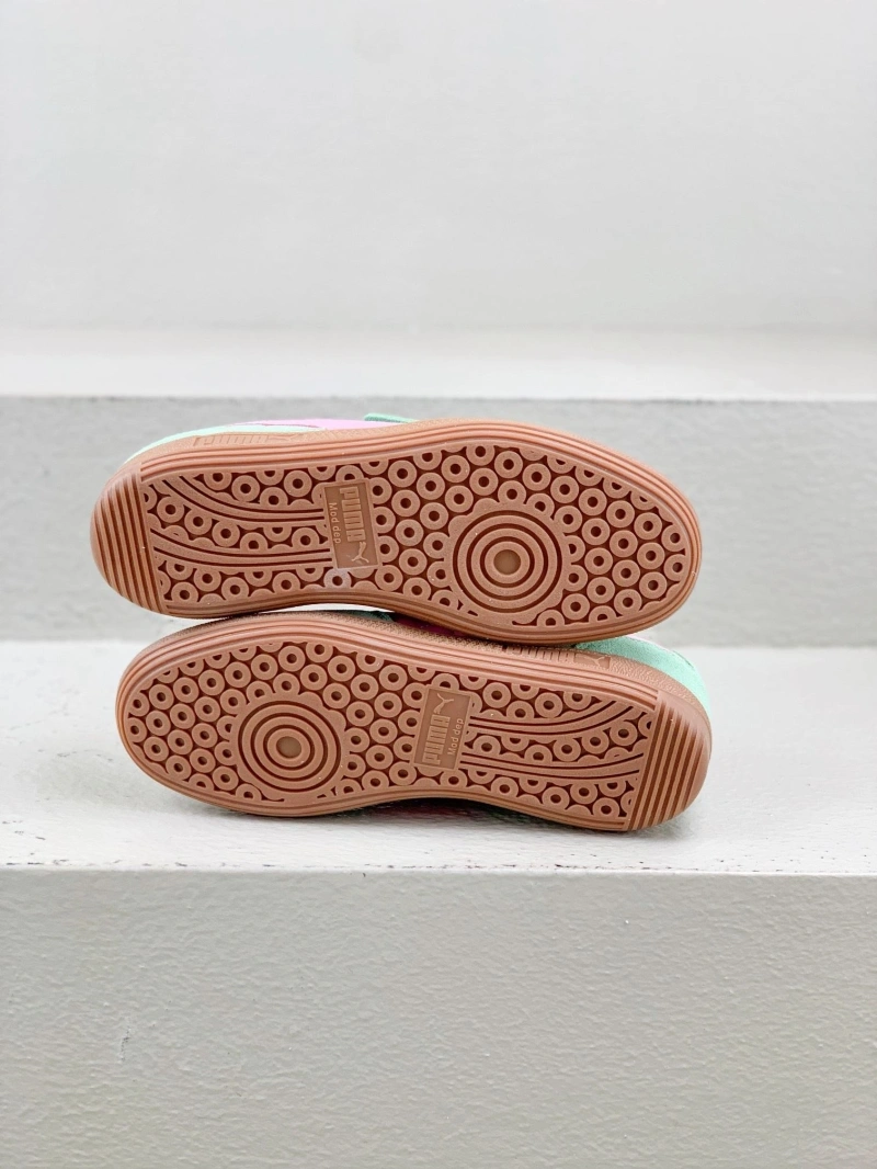 Unique Armxnx Sneakers 108856