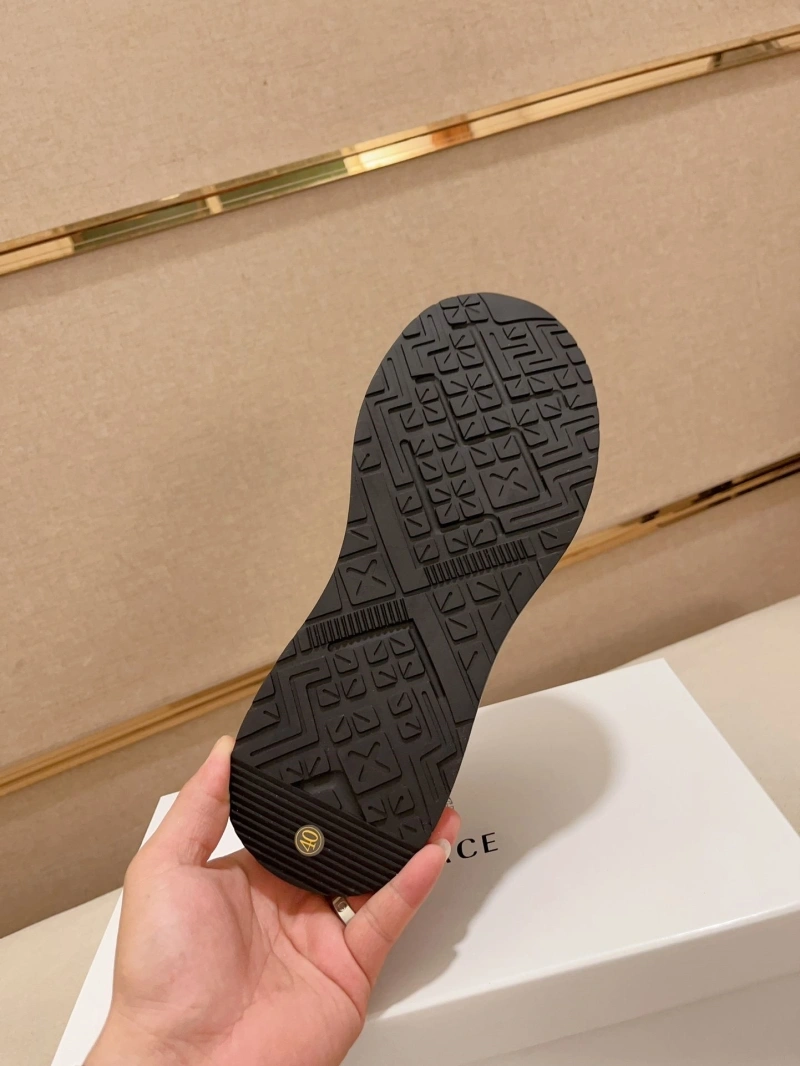 DailyWear Gxvxnchy Sneakers 154138