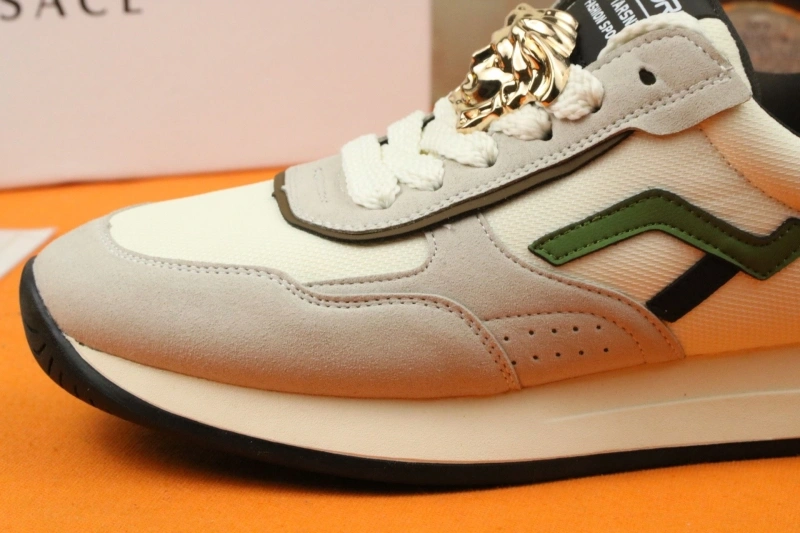 Gxvxnchy Sneakers Bold 154127