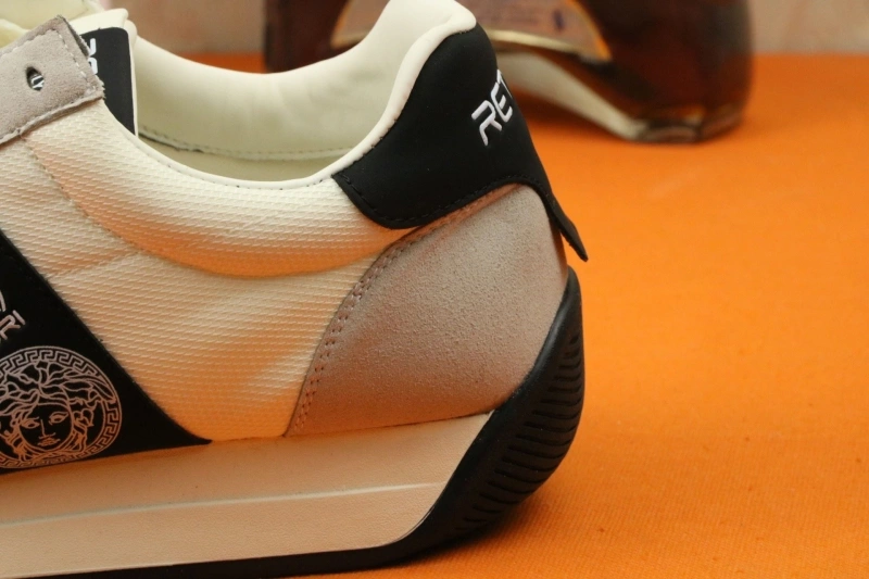 Reliable Gxvxnchy Sneakers 154128
