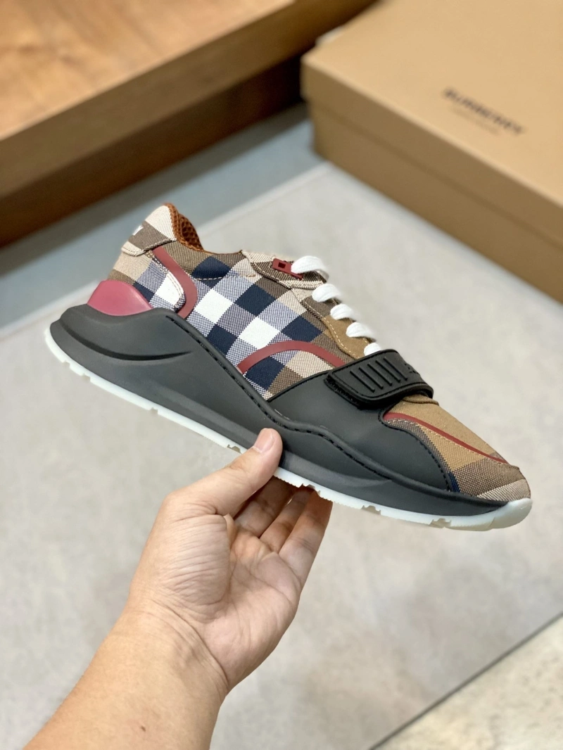 Elegant Bxrbxrry Sneakers 115365