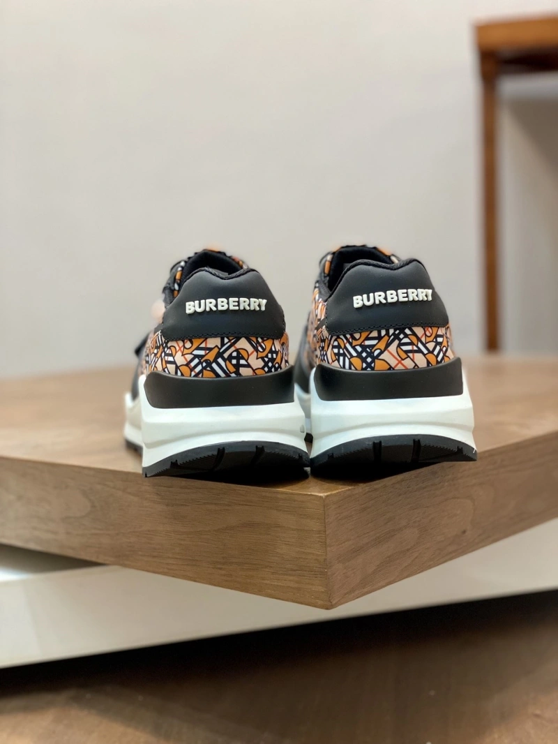Soft Bxrbxrry Sneakers 115368