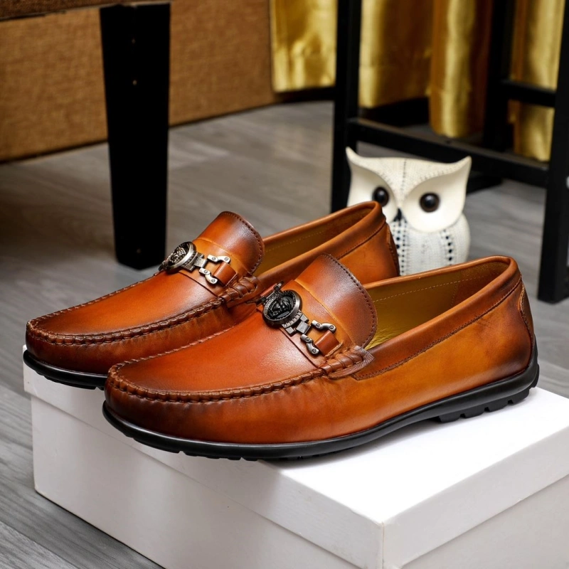 EyeCatching Gxvxnchy Leather Shoes 154419