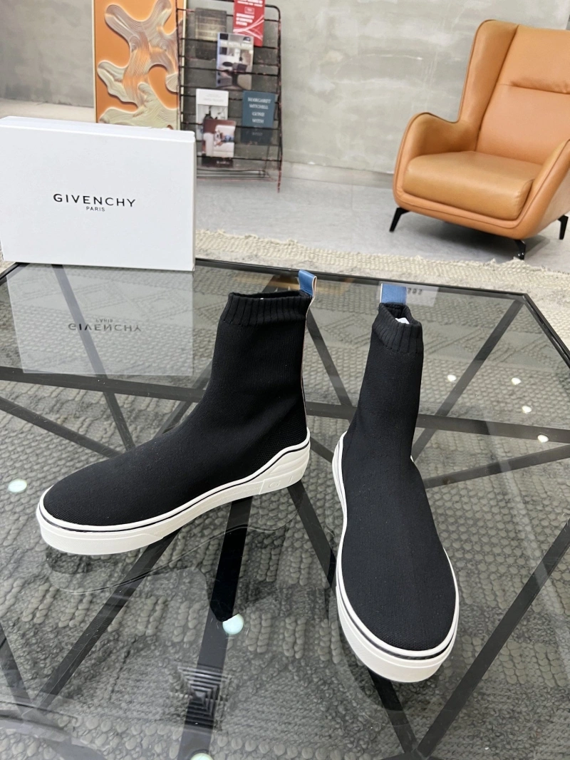 ModernLook Gxvxnchy Sneakers 154126