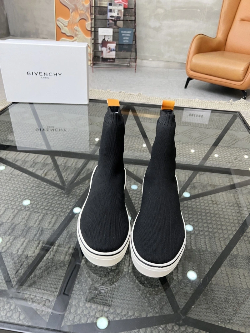Modern Gxvxnchy Sneakers 154121