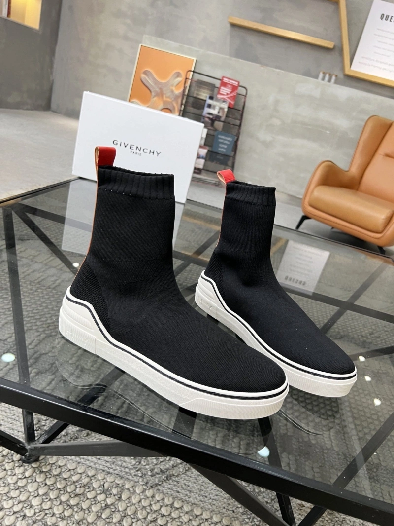 Gxvxnchy Sneakers NewStyle 154124