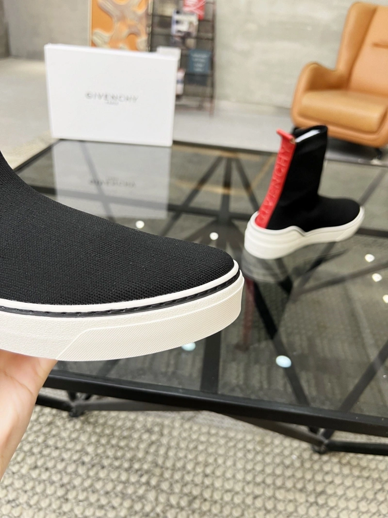 Gxvxnchy Sneakers NewStyle 154124