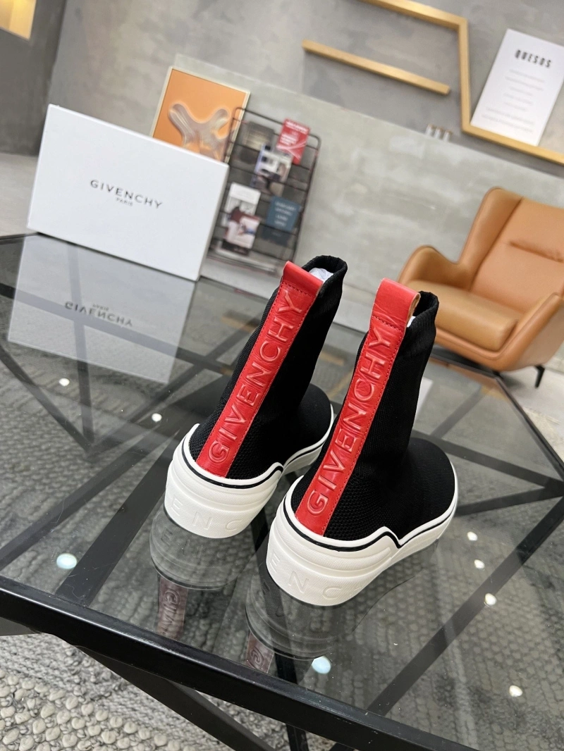 Gxvxnchy Sneakers NewStyle 154124