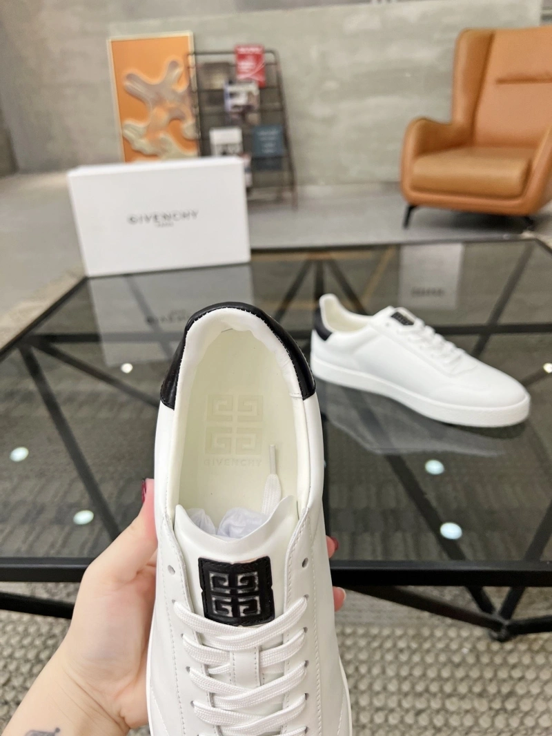 Gxvxnchy Sneakers Reliable 154132