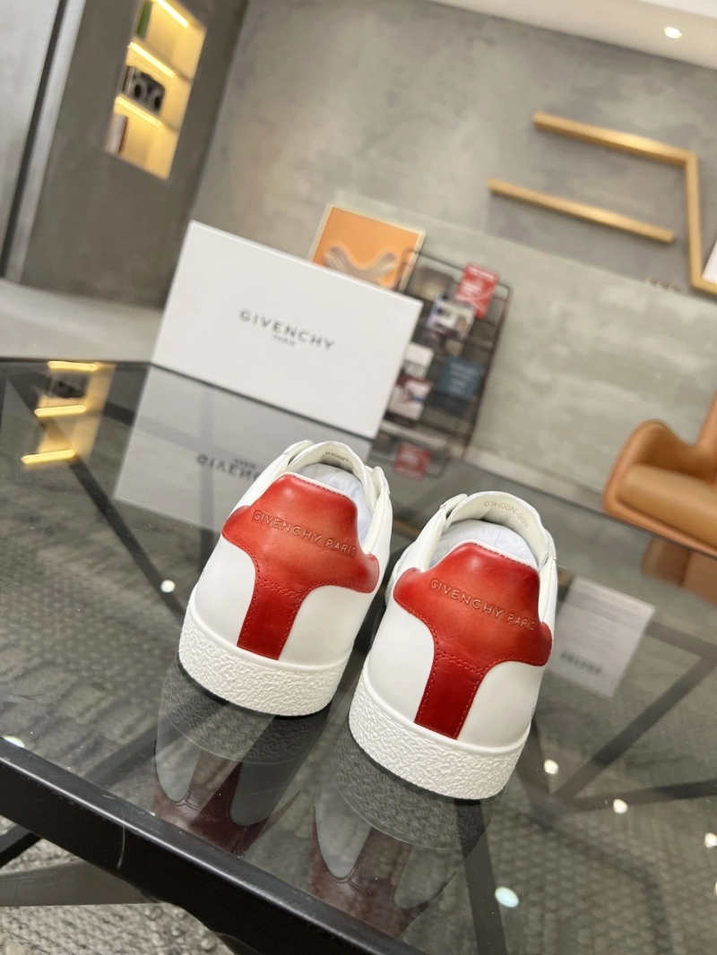 Gxvxnchy Sneakers HighQuality 154122