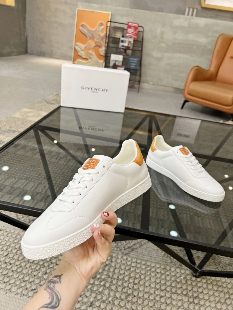 Durable Gxvxnchy Sneakers 154116